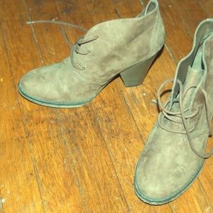 MIA 8.5 Leather boots